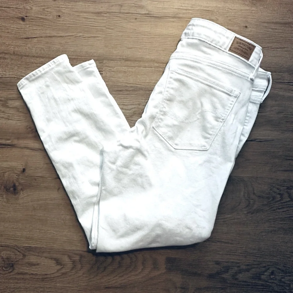 Signature by Levis womens mid rise skinny crop size 8 white - Picture 1 of 5